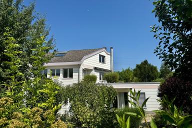 Duplex lumineux de 5,5 pièces avec terrasse de 89 m² et garage double image