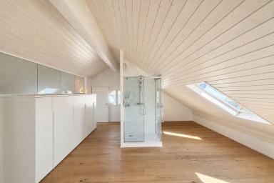Séjour en double hauteur, 3 chambres de 17 à 18 m² et loft de 51 m² image