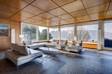 Villa d’architecte avec vue panoramique sur le lac Léman image