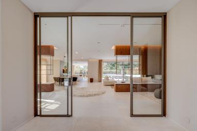 Villa Signature à Mies – L’Essence du Luxe Contemporain image