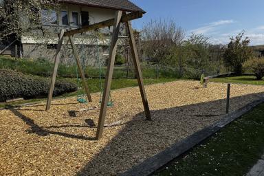 Opportunité d’investissement : 4.5 pièces au calme, Combles image