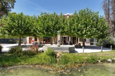 Maison de Maître du XVIIIe siècle rénovée avec parc de 7'800 m² image