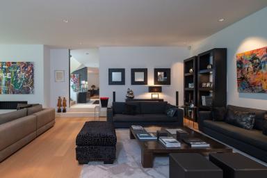 Villa Contemporaine d’Exception à Commugny – Luxe et Intimité image