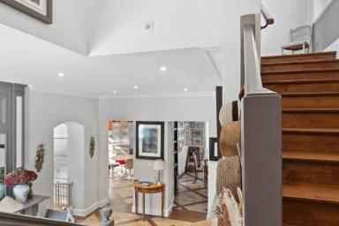 Maison de Maître à Lausanne – Élégance Intemporelle et Parc Privé image