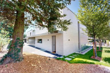 Une Adresse Rare, Une Villa Unique à Corsier image