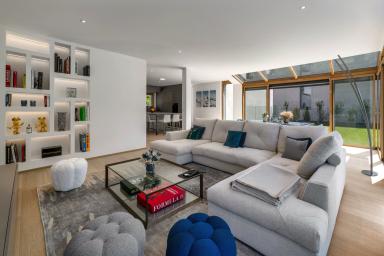 Une Adresse Rare, Une Villa Unique à Corsier image