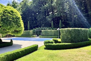 Une propriété d’exception à réinventer, au cœur d’un écrin de verdure  image