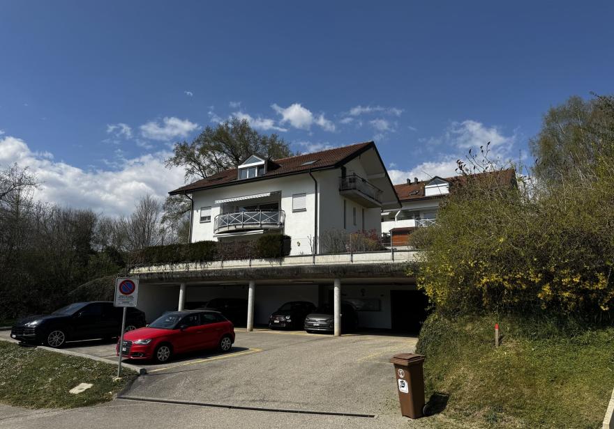 Opportunité d’investissement : 4.5 pièces au calme, 1er étage